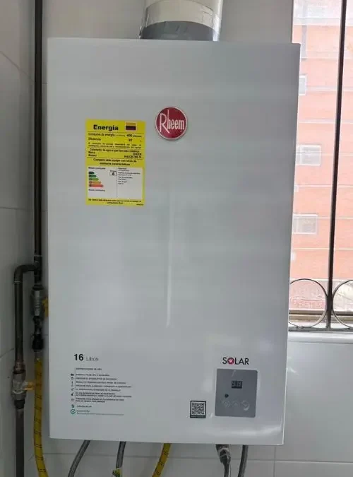 ¿Por qué mi calentador hace explosión al encender? Causas y soluciones
